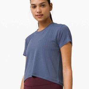 Lululemon Train to Be Short Sleeve Shirt Blue Relaxed Fit Cropped Workout Top